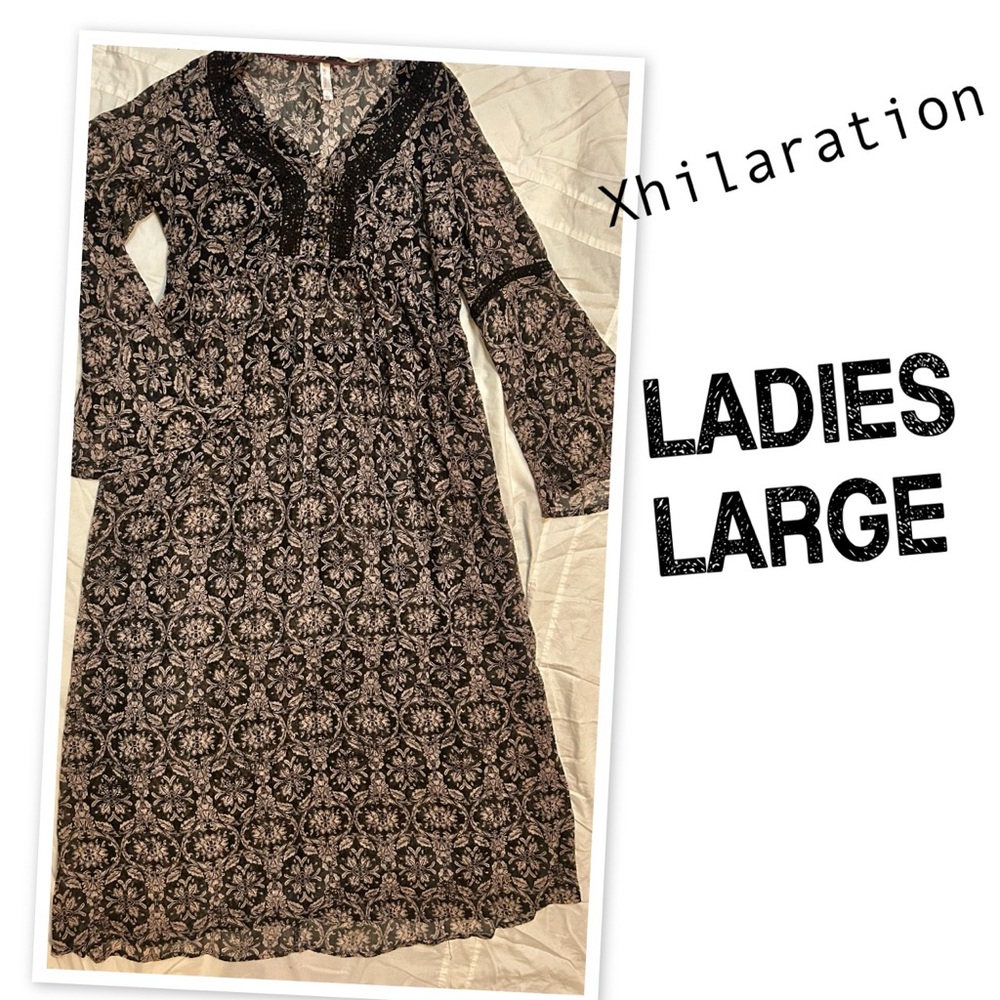 Xhilaration Black and White Patterned Dress